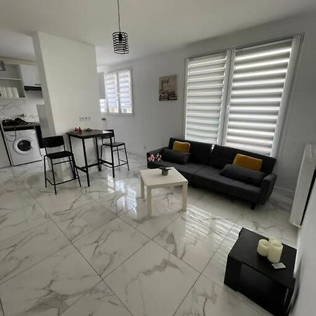 Appartement 2 Pieces, Salon Et Chambre, 44M2 Refait A Neuf Clichy Extérieur photo